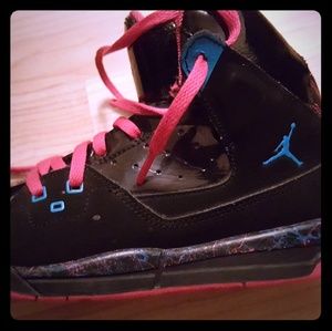 Girls Youth Jordan Basketball Shoes